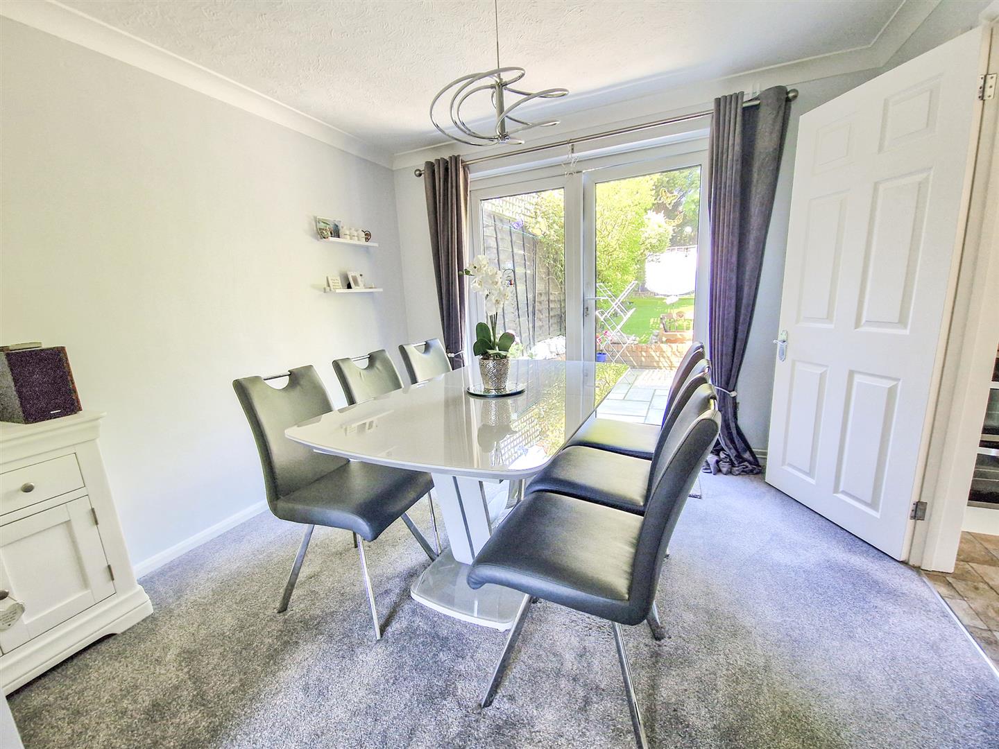 Robin Hill, Brickhill